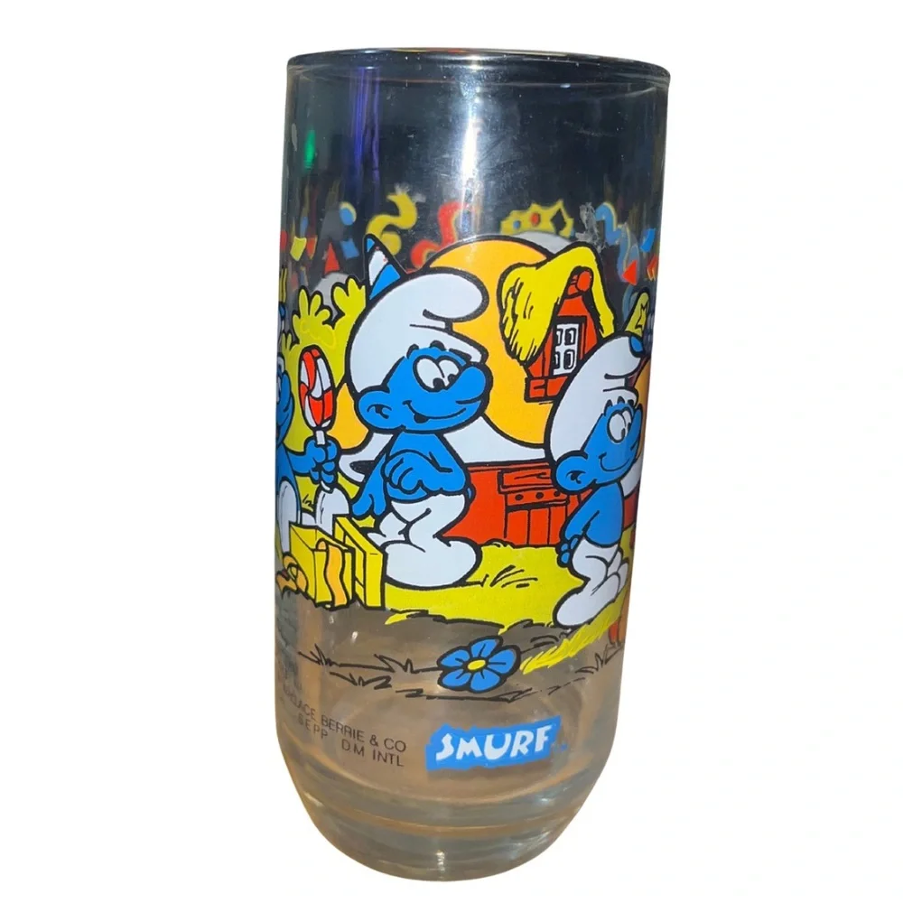 Vintage 1983 Smurfs Hardee's Collector Glass